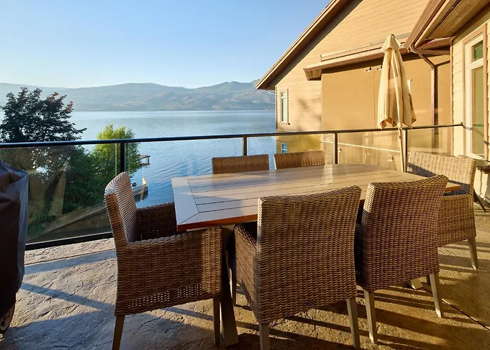 Lakeside Luxe Haven