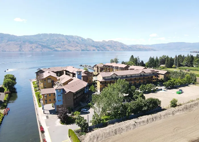 Lakeside Luxe Haven