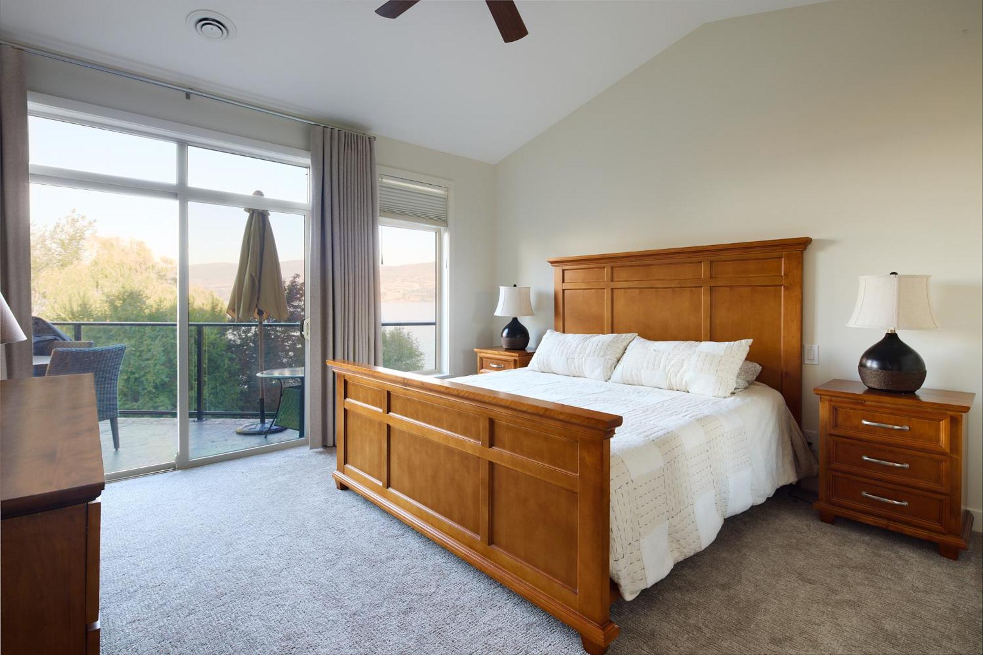 Apartment Lakeside Luxe Haven West Kelowna