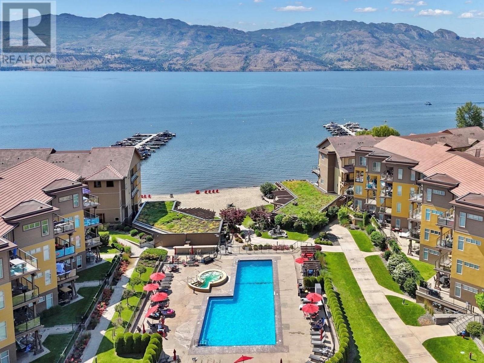 Lakeside Luxe Haven *